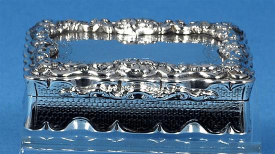 A Victorian silver rectangular table snuff box, by Yapp & Woodward, Length: 102mm Weight: 8.8oz/274grms
